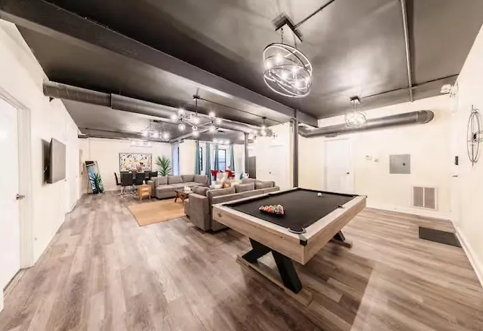 4br Hideaway Close To Downtown & Museums Апартаменты Чикаго