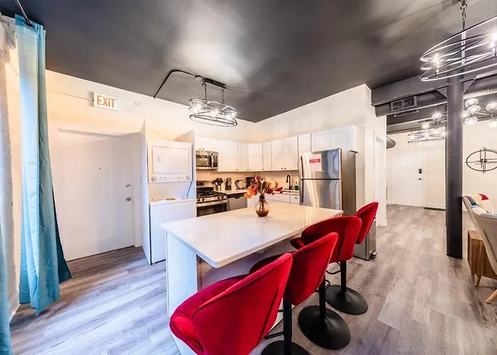4br Hideaway Close To Downtown & Museums Апартаменты Чикаго