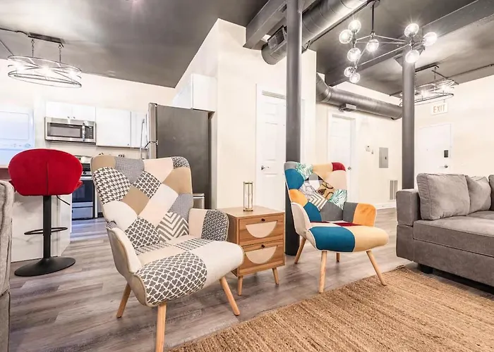 4br Hideaway Close To Downtown & Museums Апартаменты Чикаго