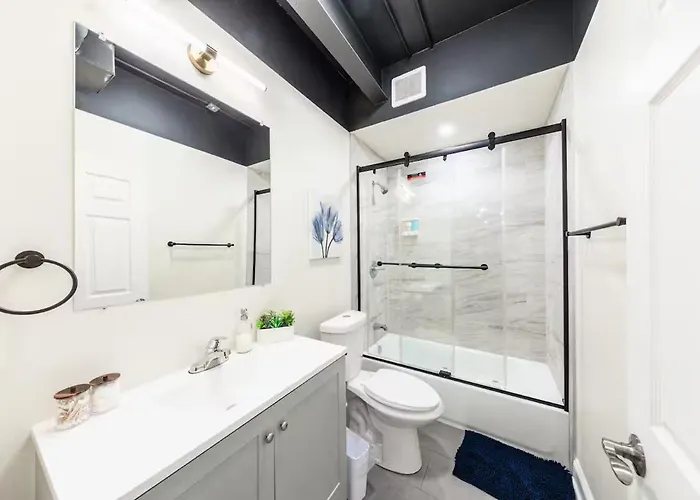 4br Hideaway Close To Downtown & Museums Апартаменты Чикаго